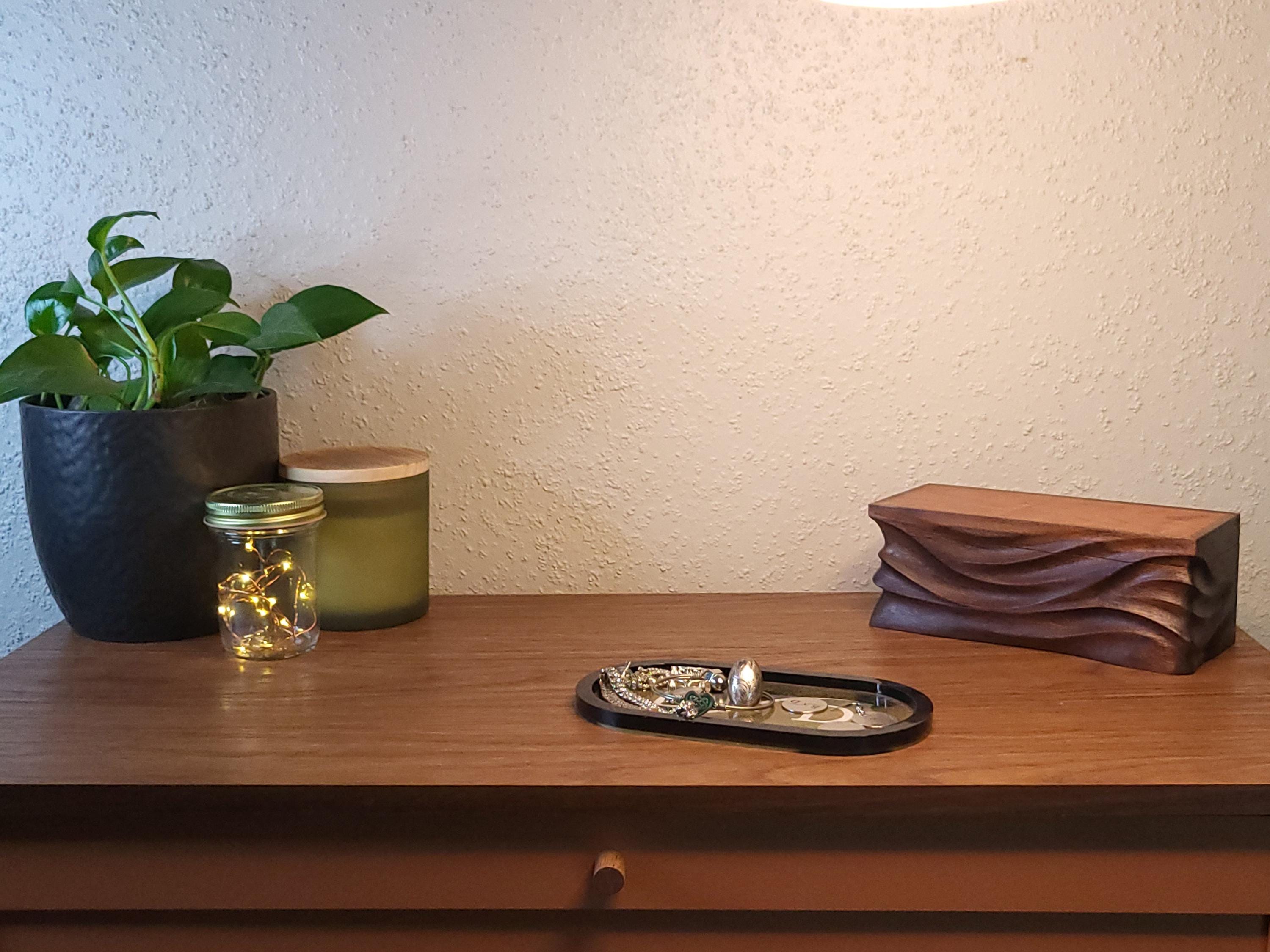 Hand Carved walnut Keepsake Box: Artisan Wooden box