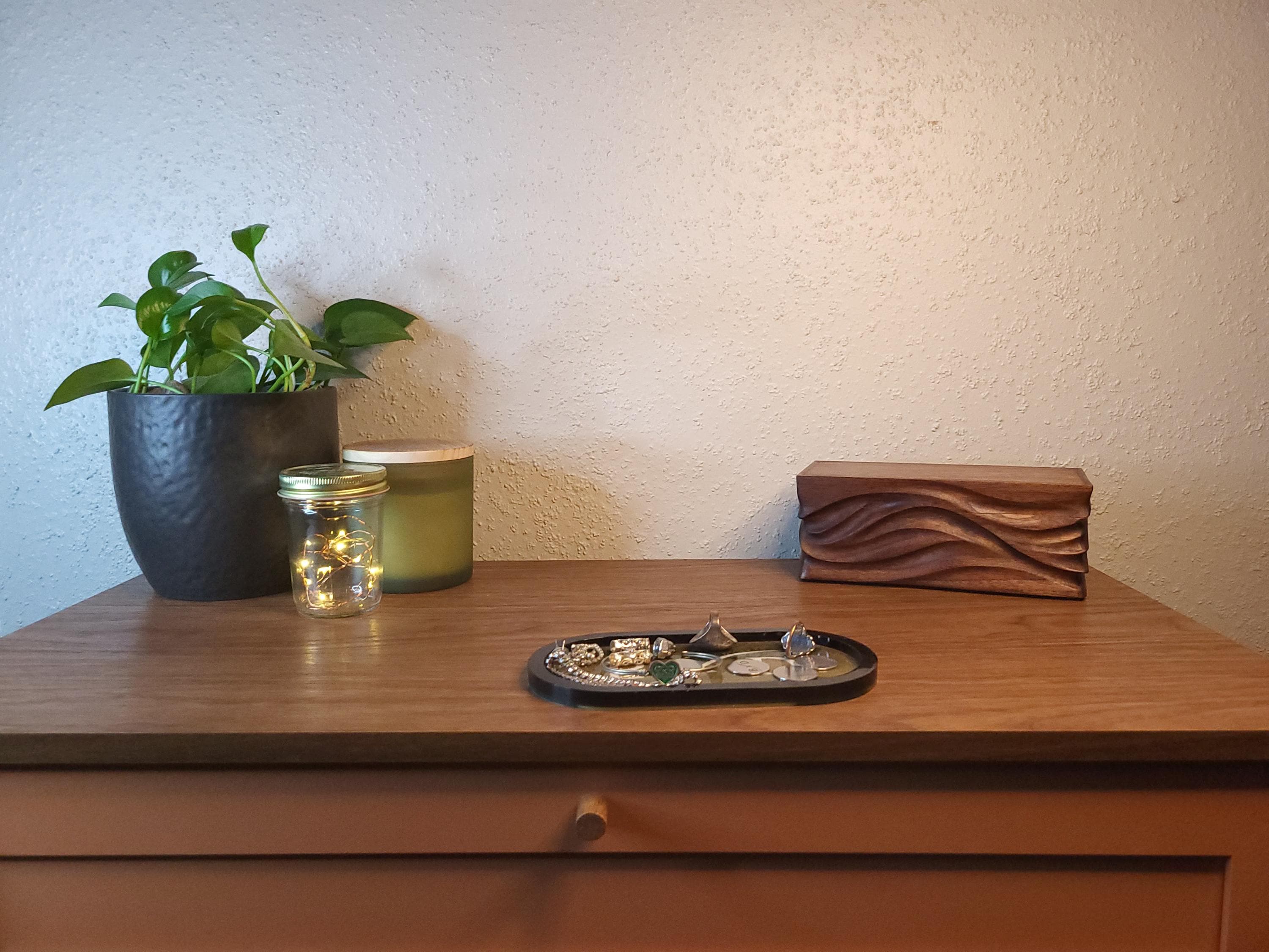 Hand Carved walnut Keepsake Box: Artisan Wooden box